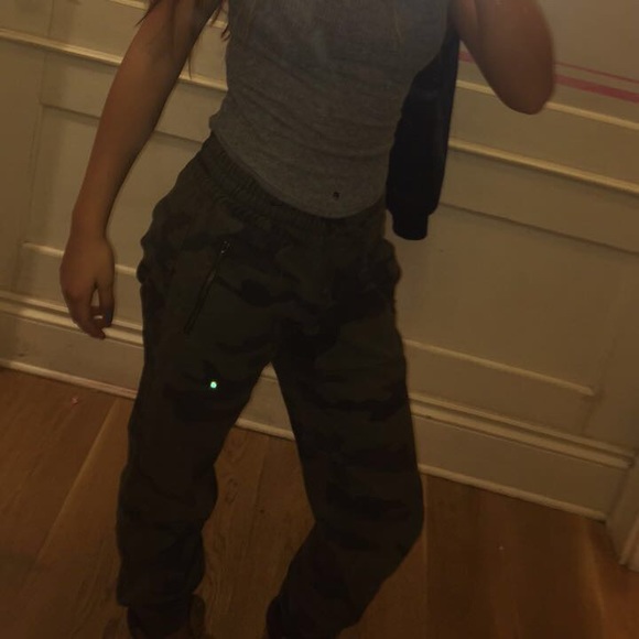 TNA camo joggers - Picture 6 of 7